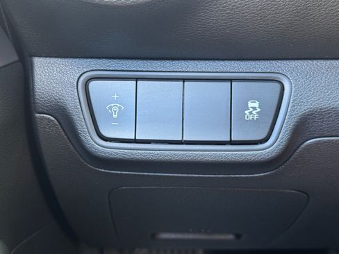 Used 2022 Kia Forte LXS FWD image 16
