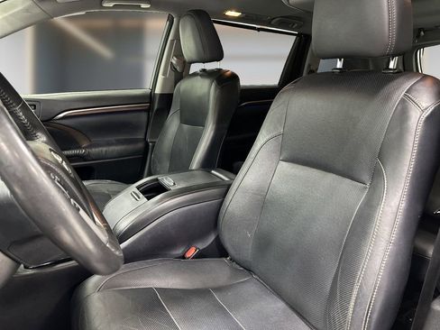 Used 2015 Toyota Highlander Limited FWD image 7