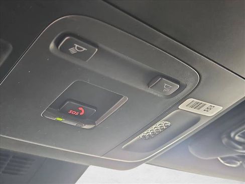 Used 2025 Toyota Camry SE FWD image 20
