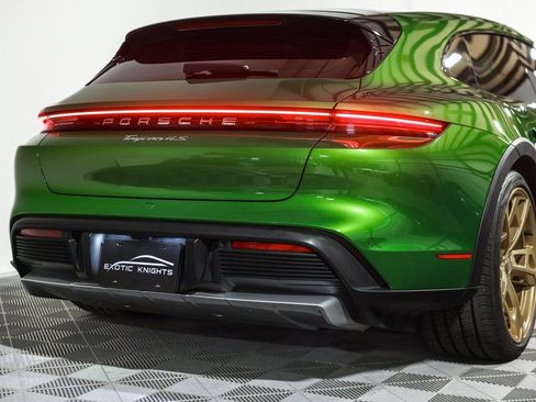 Used 2023 Porsche Taycan 4S image 8