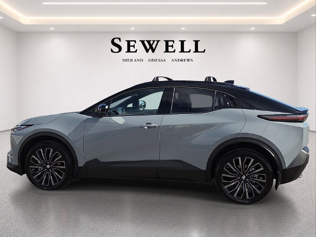 Used 2026 Toyota C-HR AWD/4WD image 2