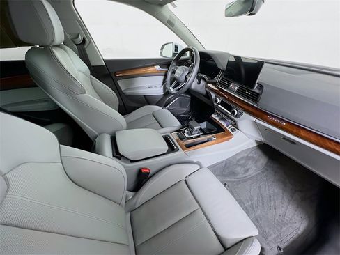 Used 2022 Audi Q5 2.0T Prestige image 31