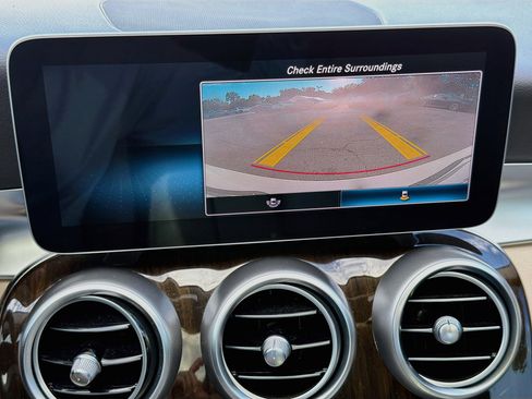 Used 2019 Mercedes-Benz C 300 Sedan image 33