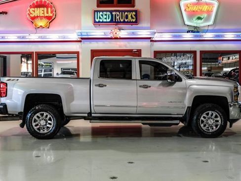 Used 2017 Chevrolet Silverado 3500 LTZ w/ Duramax Plus Package image 10
