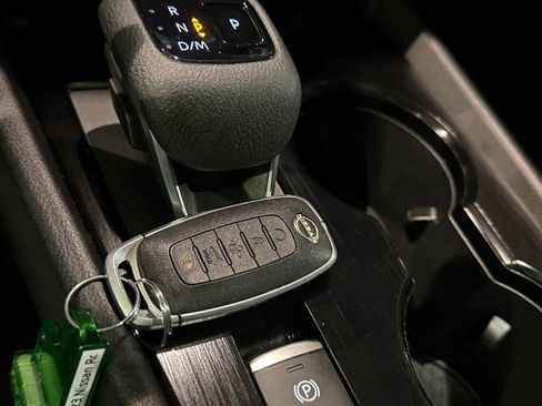 Used 2023 Nissan Rogue SV w/ SV Premium B Package image 35