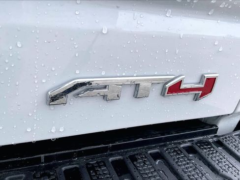 Used 2025 GMC Sierra 1500 AT4 AWD/4WD image 10