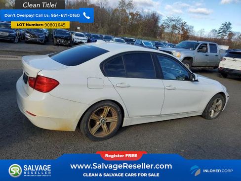 Used 2013 BMW 320i xDrive Sedan AWD/4WD image 4