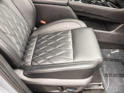 Used 2021 Nissan Rogue Platinum image 38