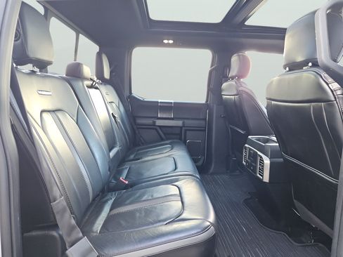 Used 2018 Ford F150 Platinum w/ Equipment Group 701A Luxury AWD/4WD image 25