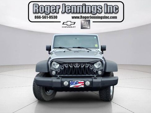 Used 2017 Jeep Wrangler Unlimited Sport w/ Quick Order Package 24S AWD/4WD image 7
