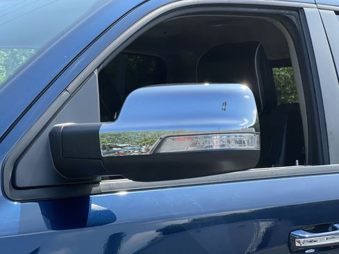 Used 2020 RAM 1500 Laramie AWD/4WD image 29