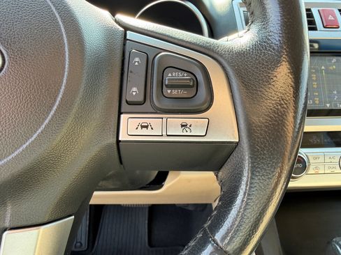 Used 2017 Subaru Outback 2.5i Limited AWD/4WD image 14