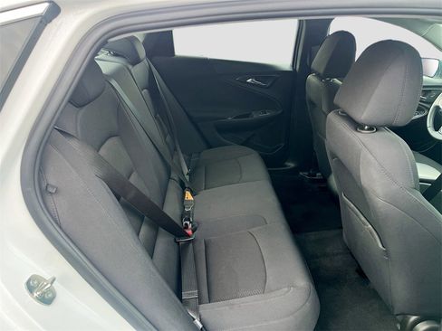 Used 2023 Chevrolet Malibu RS image 25