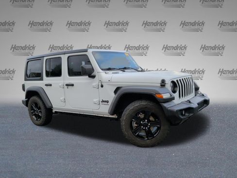 Used 2020 Jeep Wrangler Unlimited Sport AWD/4WD image 2
