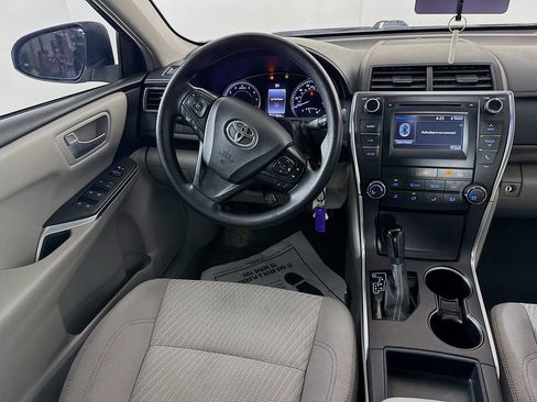 Used 2016 Toyota Camry LE image 25