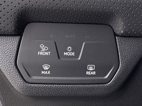 New 2026 Volkswagen Atlas SE FWD image 22