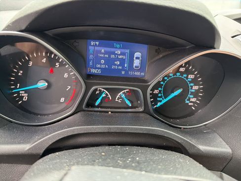 Used 2014 Ford Escape SE FWD image 2
