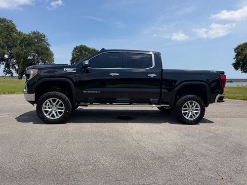 Used 2021 GMC Sierra 1500 SLT AWD/4WD image 2