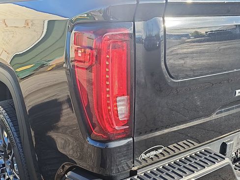 Certified 2023 GMC Sierra 1500 Denali Ultimate AWD/4WD image 40