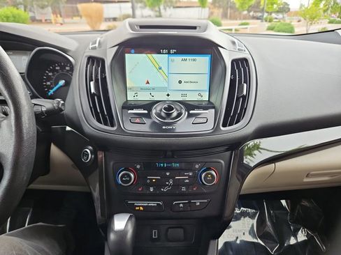 Used 2017 Ford Escape Titanium image 15