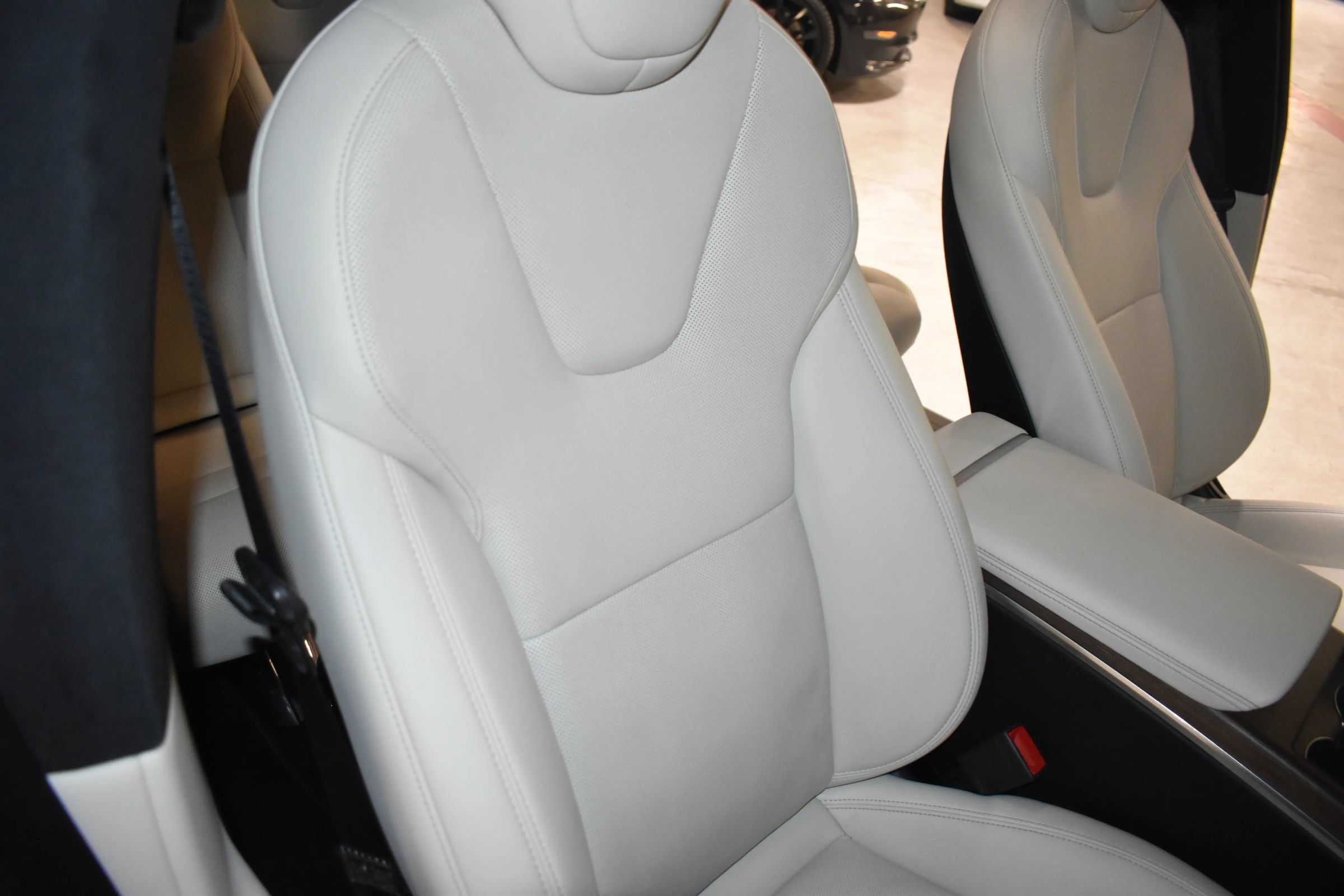 Used 2022 Tesla Model X AWD/4WD image 17