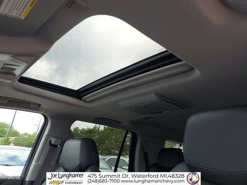 Used 2016 Cadillac Escalade Premium AWD/4WD image 21