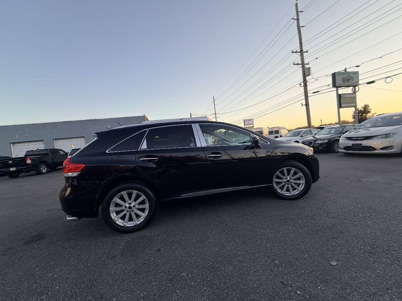 Used 2010 Toyota Venza AWD w/ Convenience Pkg image 16