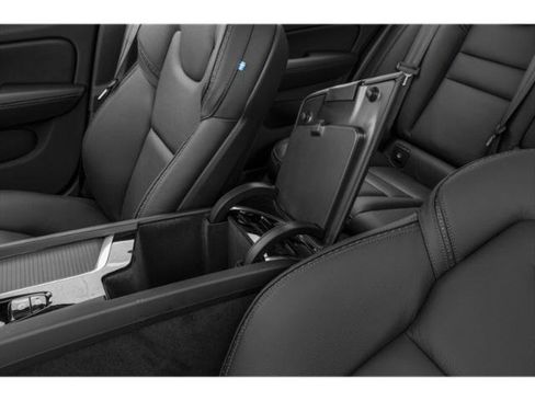 Used 2020 Volvo V60 T5 Cross Country w/ Protection Package Premier image 14