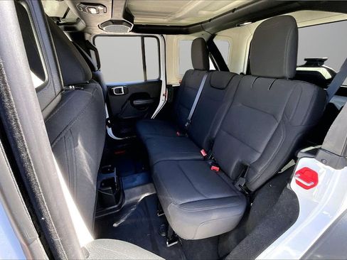 Certified 2018 Jeep Wrangler Unlimited Sport S image 20