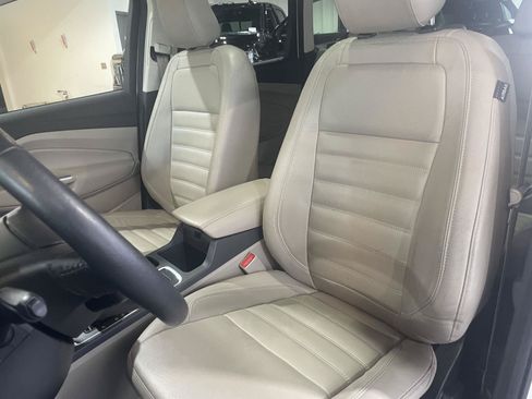 Used 2018 Ford Escape Titanium w/ Ford Safe & Smart Package AWD/4WD image 20