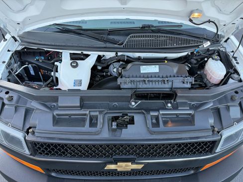 Used 2023 Chevrolet Express 2500 w/ Driver Convenience Package image 3