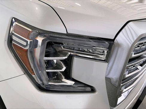 Used 2020 GMC Sierra 1500 SLT w/ SLT Premium Plus Package image 28