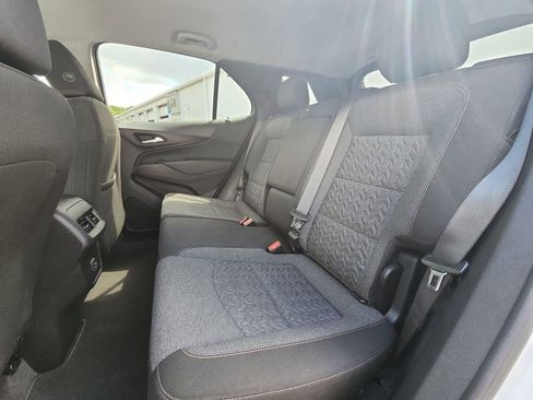 Used 2024 Chevrolet Equinox LT FWD image 22