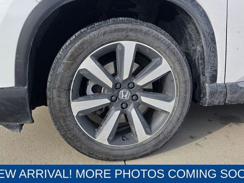 Certified 2024 Honda Pilot Touring image 10