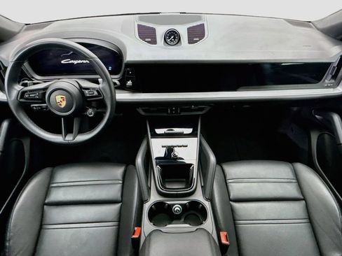 Certified 2024 Porsche Cayenne Coupe AWD/4WD image 15