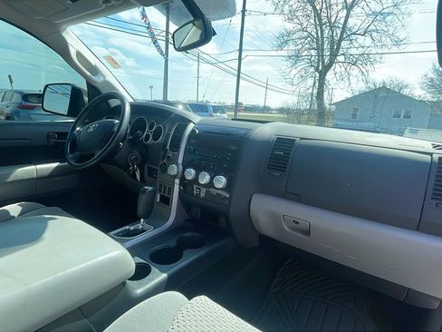 Used 2012 Toyota Tundra 4x4 Double Cab w/ TRD Off-Road Pkg image 27