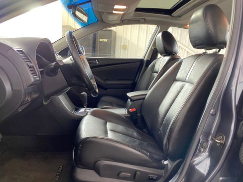 Used 2010 Nissan Altima 2.5 SL w/ SL Pkg image 5