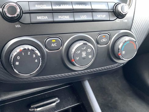 Used 2018 Kia Forte S FWD image 24