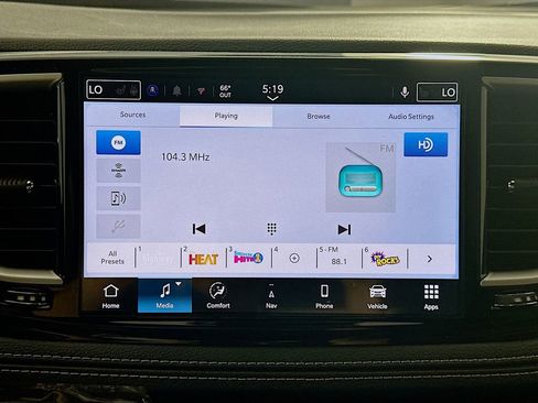 New 2027 Chrysler Pacifica Select FWD image 13