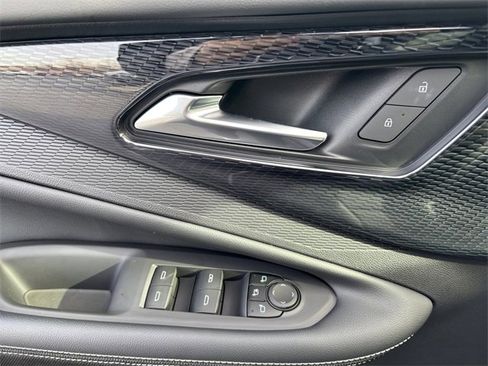 Used 2024 Chevrolet Blazer EV LT image 19