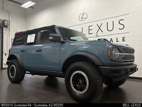Used 2022 Ford Bronco Badlands AWD/4WD image 2