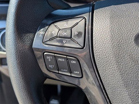 Used 2018 Ford Explorer XLT w/ Equipment Group 202A image 19