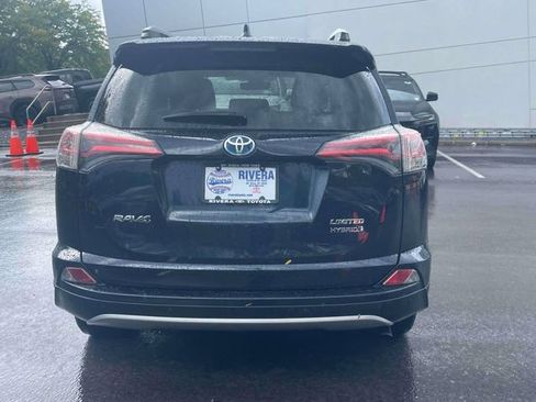 Used 2017 Toyota RAV4 Limited w/ Carpet Mat Package AWD/4WD image 8