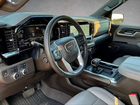 Used 2024 GMC Sierra 1500 SLT w/ SLT Premium Package image 23