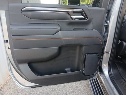 Used 2025 GMC Sierra 2500 AT4 w/ AT4 Premium Plus Package AWD/4WD image 24