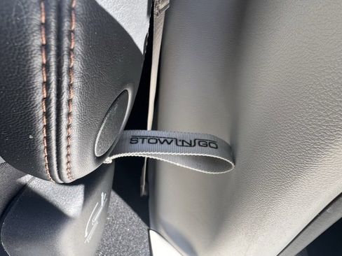 Used 2020 Chrysler Pacifica Touring-L Plus w/ Advanced Safetytec Group image 22