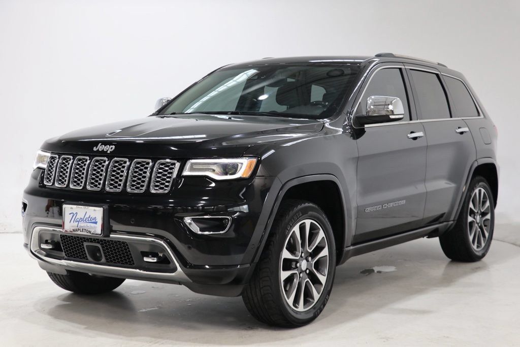 Used 2017 Jeep Grand Cherokee Overland w/ Jeep Active Safety Group AWD/4WD image 3