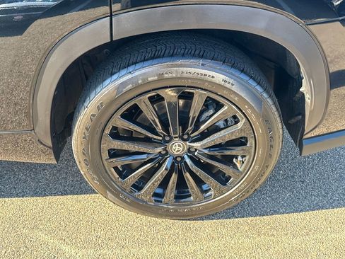 Used 2023 Toyota Highlander XSE image 41