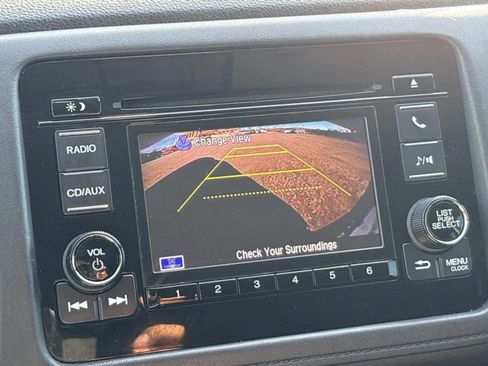 Used 2017 Honda HR-V LX image 25