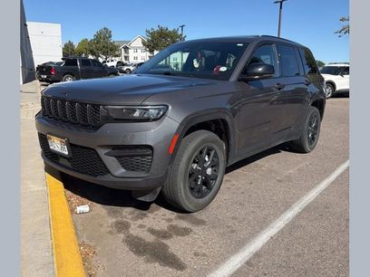 Used 2024 Jeep Grand Cherokee Altitude